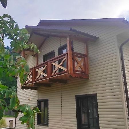Appartement Гірська Роса à Verkhniy Yasenov Extérieur photo